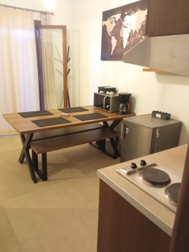 Utopia Suites Aegina Zewnętrze zdjęcie